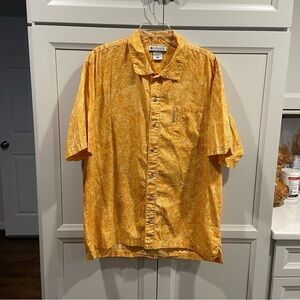 Columbia Shirt outdoor camp  Mens SIze XL Orange with Fish